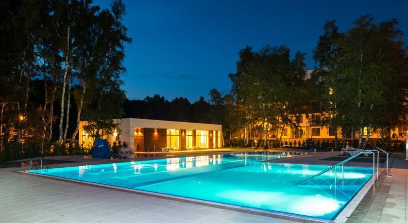 Apartament Z Basenem Колобжег Екстериор снимка